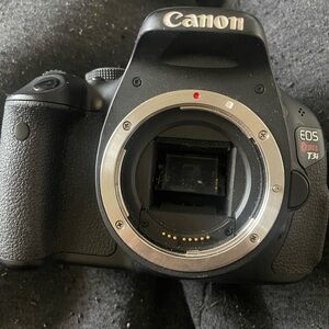Canon EOS Rebel T3i Black Digital Camera Body